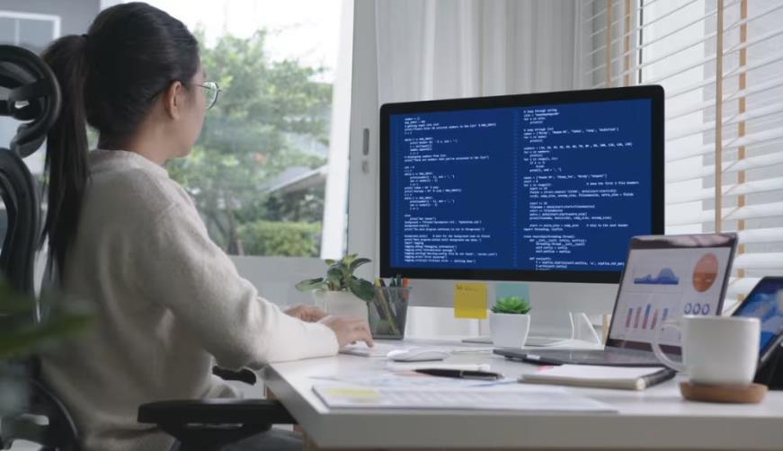 阿勒泰市企业数字化解决方案：机器学习赋能商业模式升级的核心路径